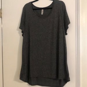 LuLaRoe classic tee